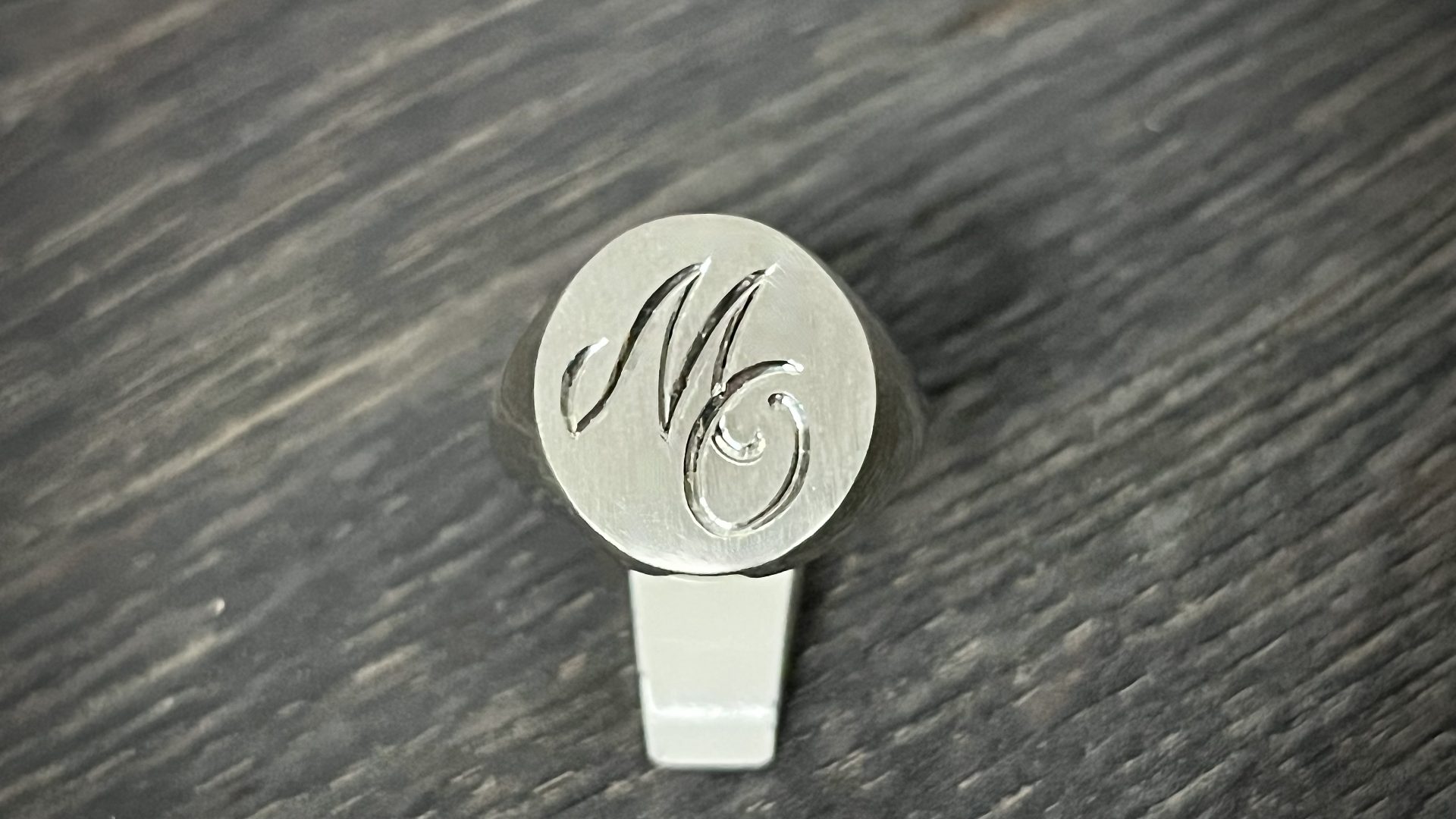 Monogrammring handgraviert