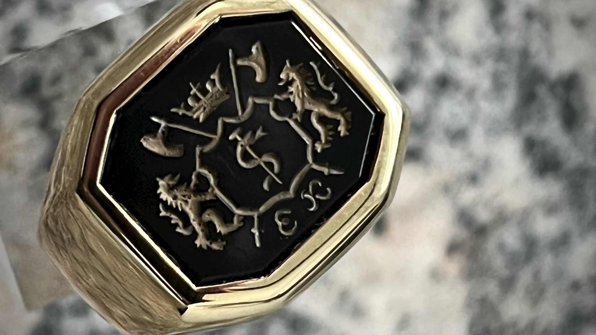 Wappengravur in 8-eck Onyx